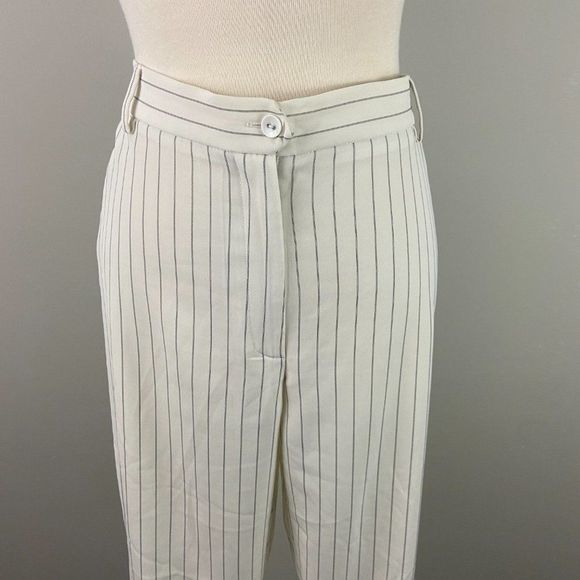 RENUAR White & Black Pinstriped Cropped Pants - Picture 3 of 9